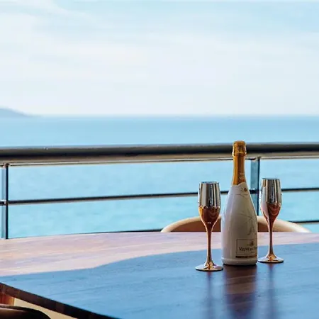 Appartement Torre Levante - 8º By *