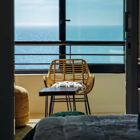 Torre Levante - 8º By *